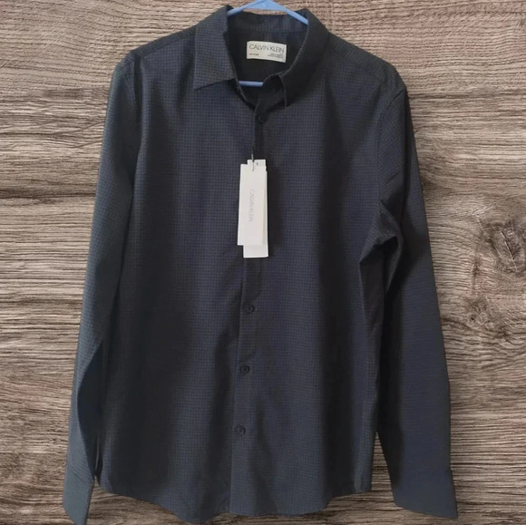 Calvin Klein Other - Calvin Klein Move 365 Long Sleeve Button Up NWT - Lg